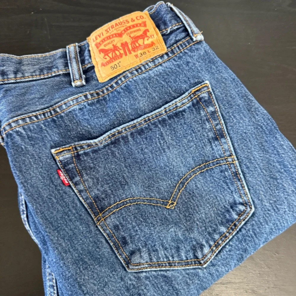 Levis 501 Original Fit Mens Blue Denim Button Fly Straight Leg Jeans‎ 38x32